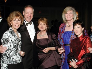 2001 Gala - P9230093 - Gala; Rosner, Mike & Liesa; Ritta, Kay 