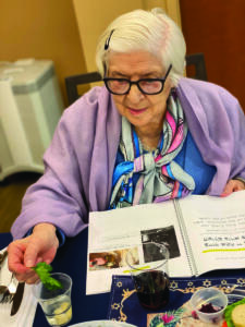 Passover - P20220017  - 2022; Resident; Seder